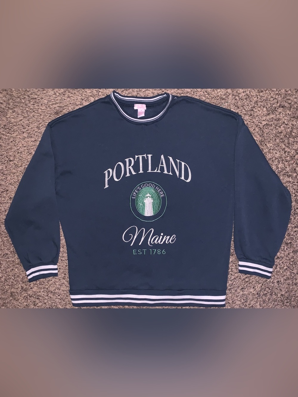 Portland Maine Navy Graphic Crewneck Sweatshirt